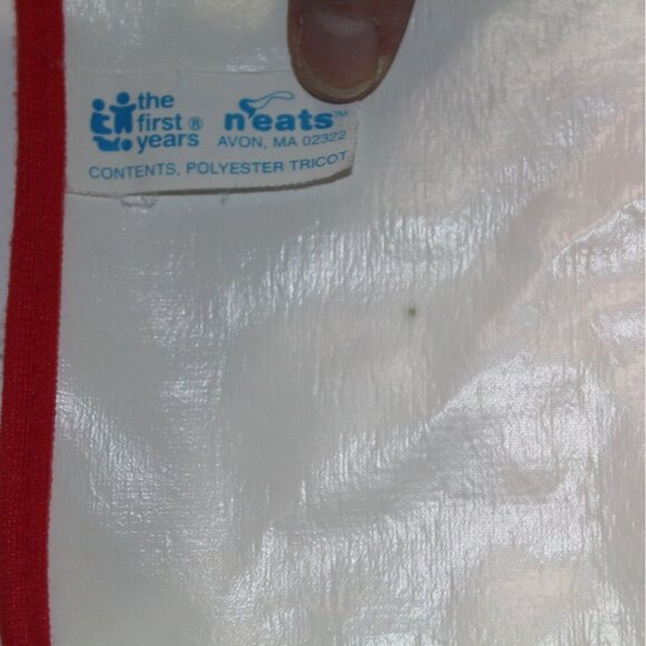 Vintage First Years Winnie the Pooh & Piglet Pullover Bib 1990s - Picture 8 of 12